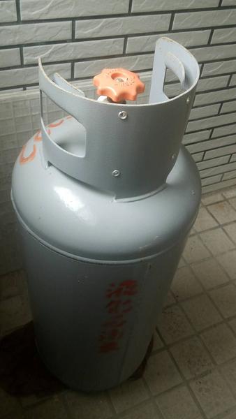 熱水器附空桶　