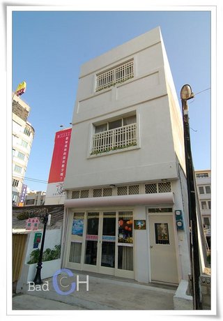 真善美民宿位於熱鬧的中正路巷內 地理位置方便