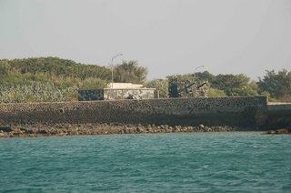 這裡可以看到現在還在這裡的海軍還有軍艦