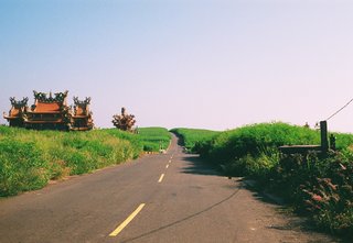 通往吳府宮的道路