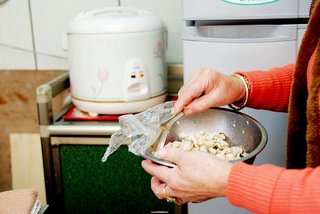 土魠魚肉塊用來煮食冬季的魚粥