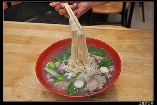 澎湖元氣YUMMY複合式餐飲招牌之一:元氣招牌海鮮麵