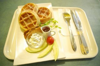 草莓鬆餅