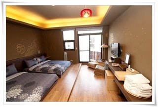 原木地板最適合多人出遊打地鋪