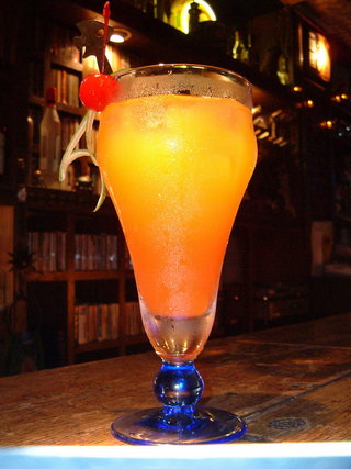 招牌酒：絕對掛