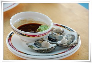 店家另外也有提供芥茉可以沾取